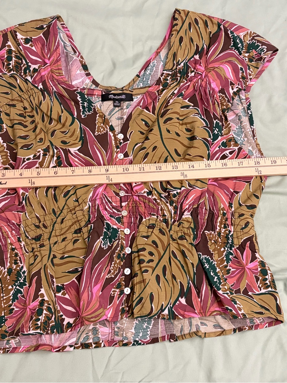 Madewell Tropical Button Shirred Cap-Sleeve Top in Brushstroke Monstera XL - Picture 8 of 14